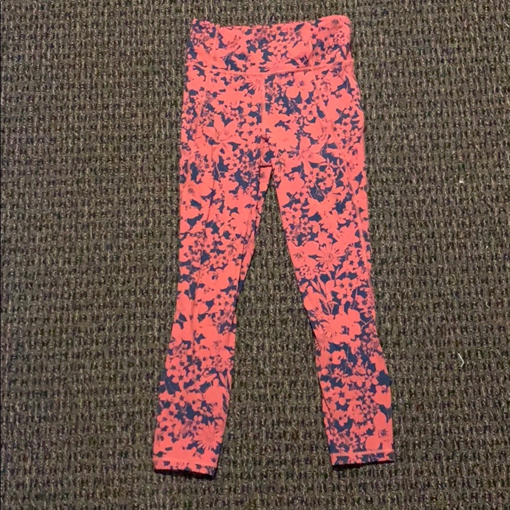 Lululemon Leggings Size 4, Final Lap Crop